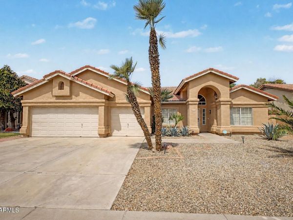 11216 W OLIVE Drive, Avondale, AZ 85392