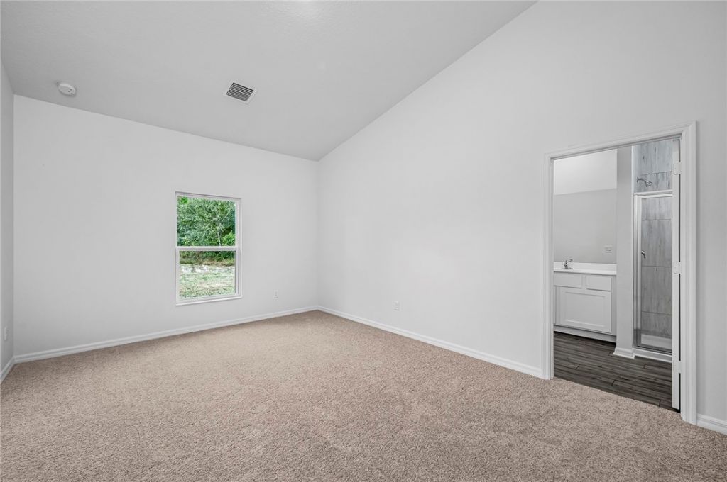 8446 104th Court , Vero Beach, FL 32967 Photo