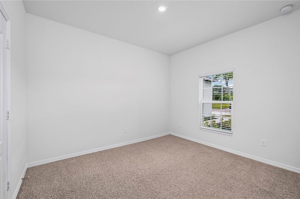 8446 104th Court , Vero Beach, FL 32967 Photo