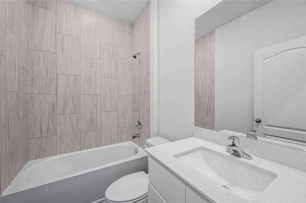8446 104th Court , Vero Beach, FL 32967 Photo