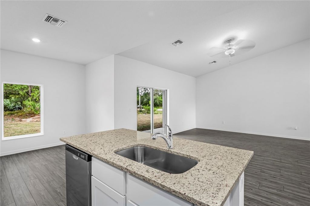 8446 104th Court , Vero Beach, FL 32967 Photo
