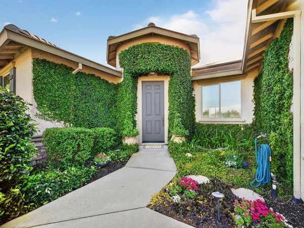 4900 Spyglass Dr, Ione, CA 95640