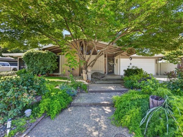 8756 Contemporary Ct, Elk Grove, CA 95624