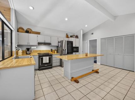 8756 Contemporary Ct, Elk Grove, CA 95624 Photo