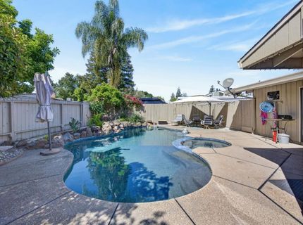 8756 Contemporary Ct, Elk Grove, CA 95624 Photo