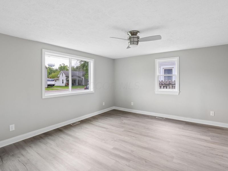 110 S Clinton Street , Richwood, OH 43344 Photo 6