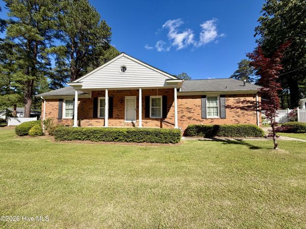408 W Woodlawn Drive, Williamston, NC 27892