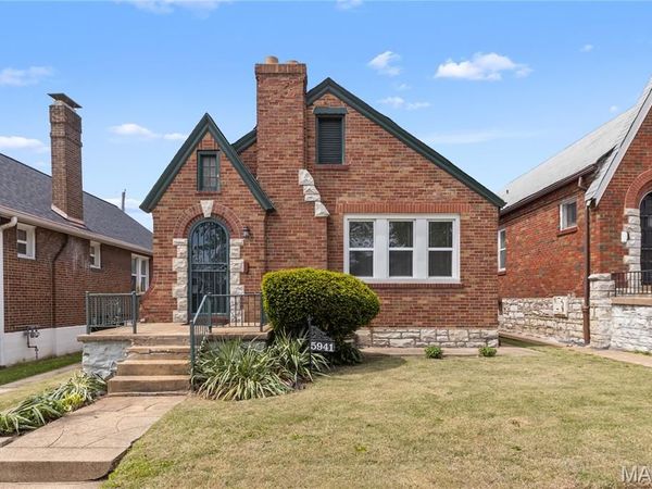 5941 Park Lane , St Louis, MO 63147