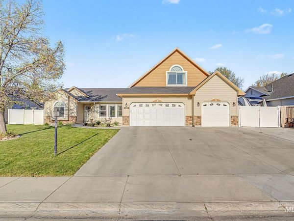 2726 Banner Ct, Nampa, ID 83686