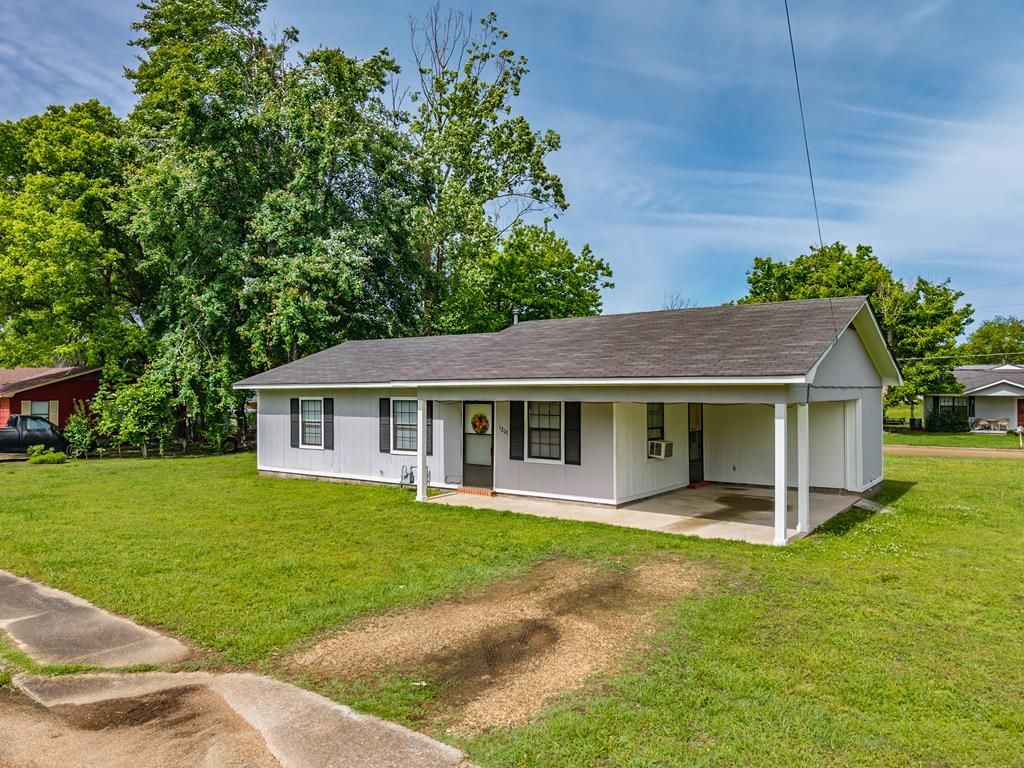1209 Jones Street, Water Valley, MS 38965 Main Photo