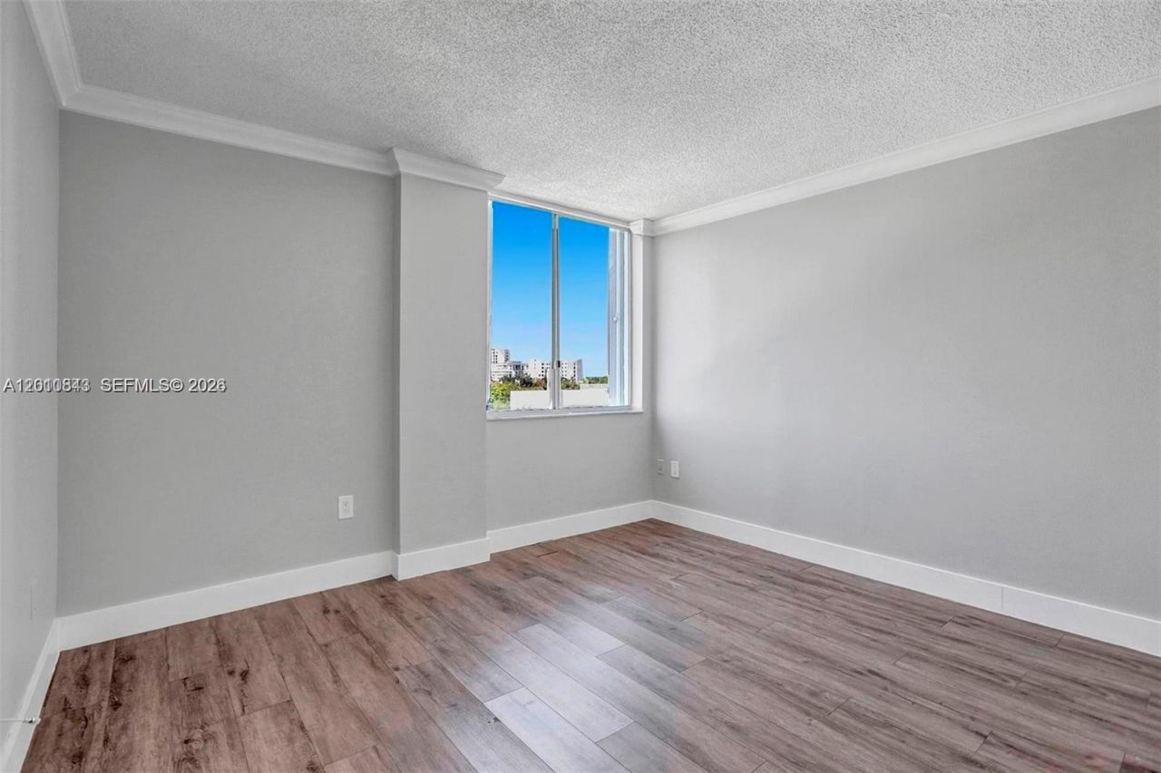 126 SW 17th Rd , Unit 601, Miami, FL 33129 Photo