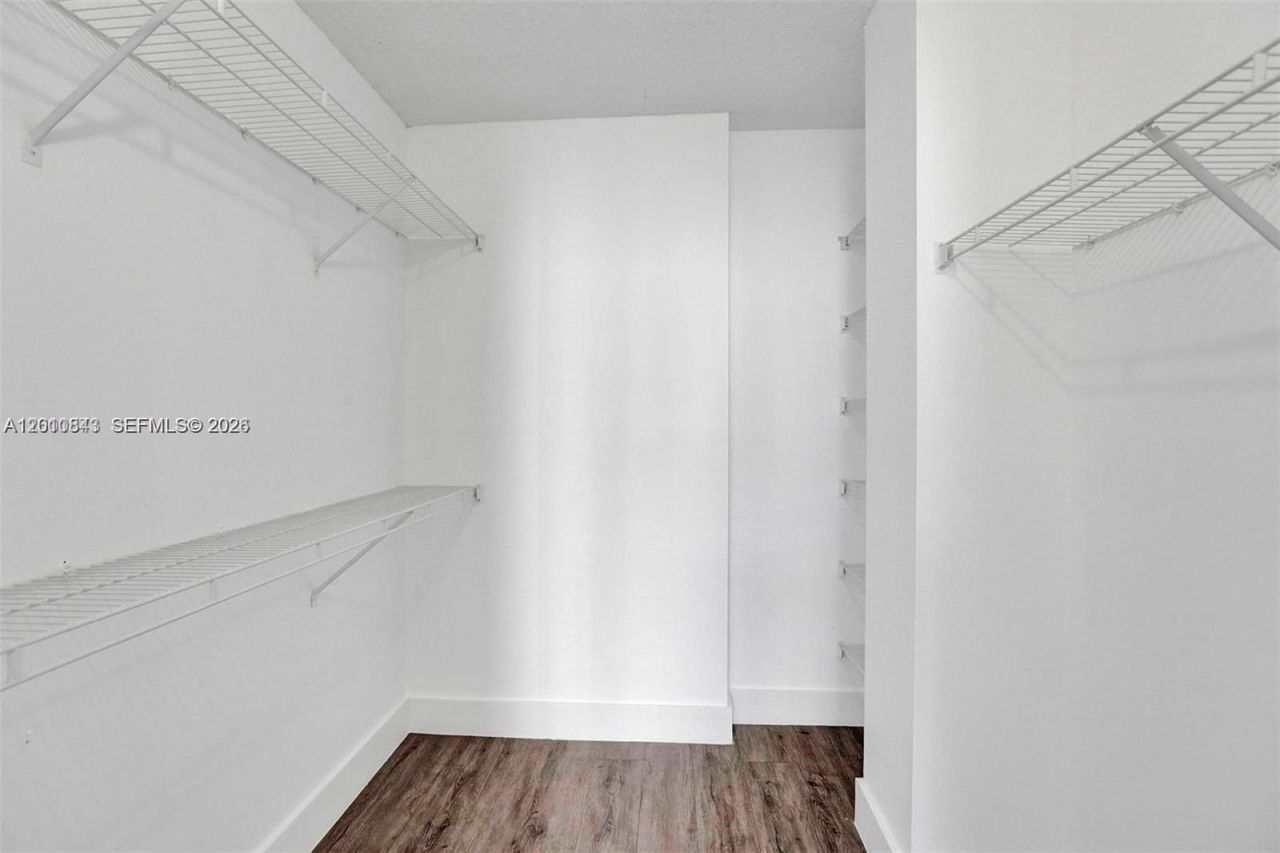 126 SW 17th Rd , Unit 601, Miami, FL 33129 Photo