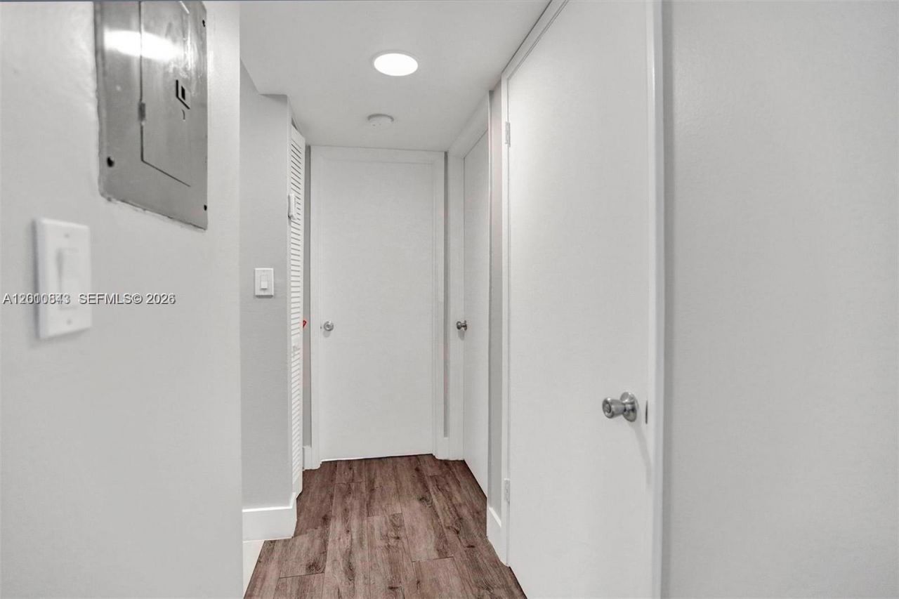 126 SW 17th Rd , Unit 601, Miami, FL 33129 Photo