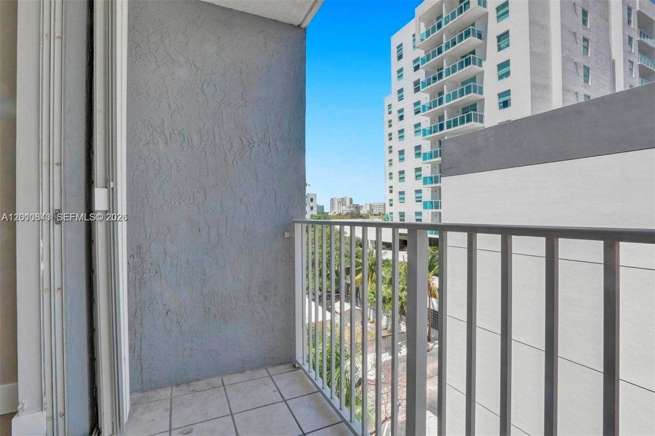 126 SW 17th Rd , Unit 601, Miami, FL 33129 Photo