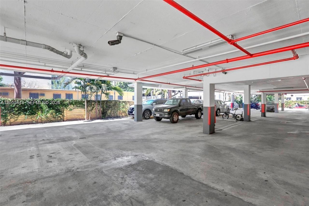 126 SW 17th Rd , Unit 601, Miami, FL 33129 Photo