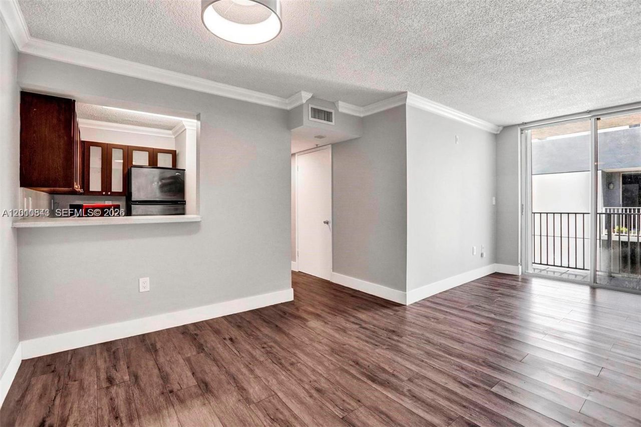 126 SW 17th Rd , Unit 601, Miami, FL 33129 Photo