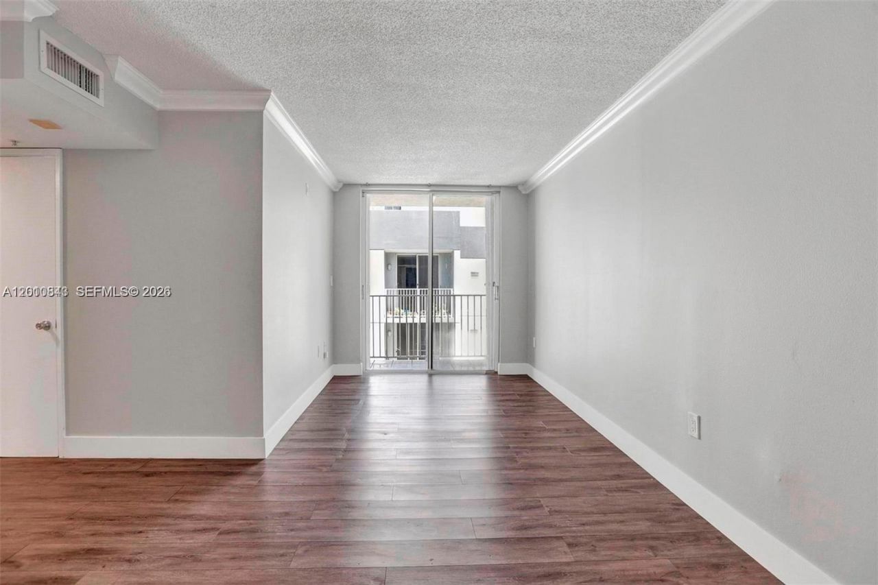 126 SW 17th Rd , Unit 601, Miami, FL 33129 Photo