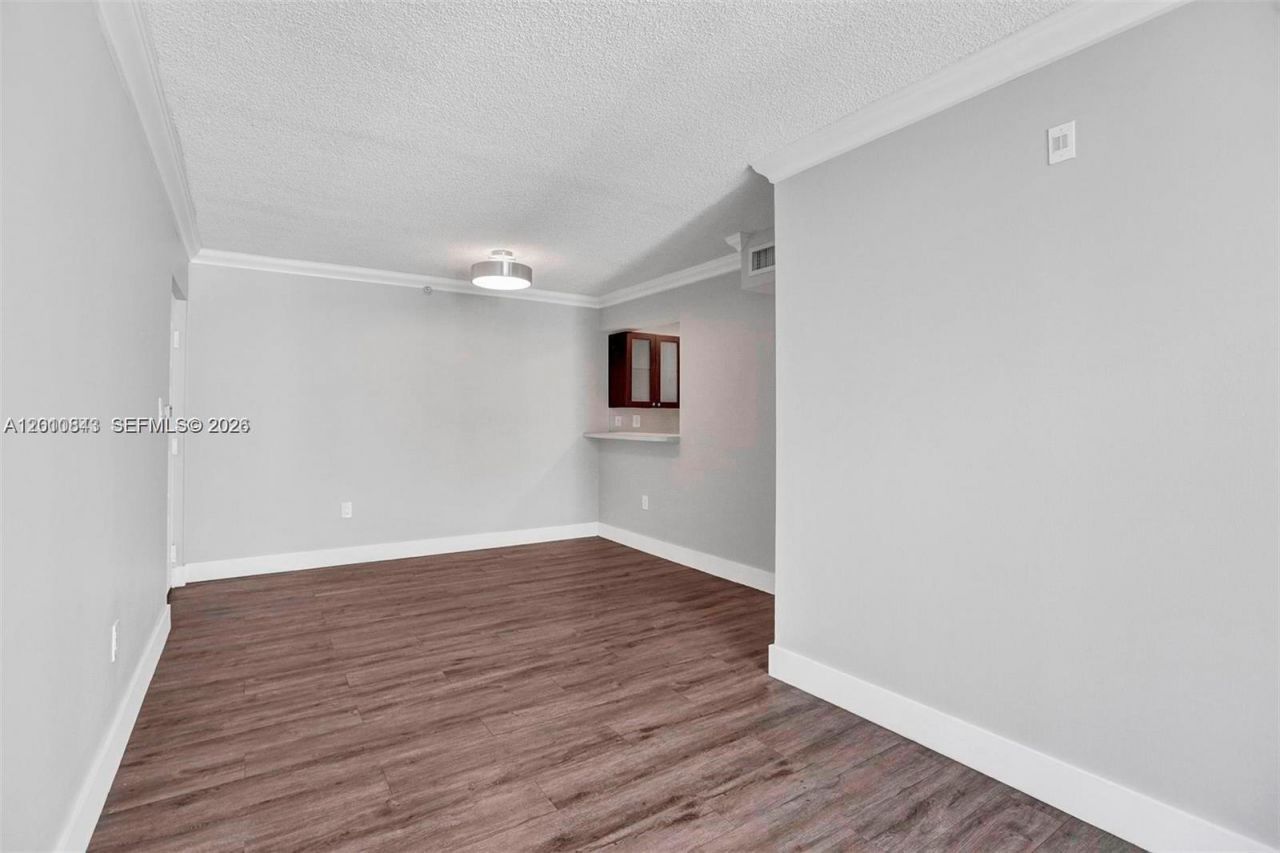 126 SW 17th Rd , Unit 601, Miami, FL 33129 Photo