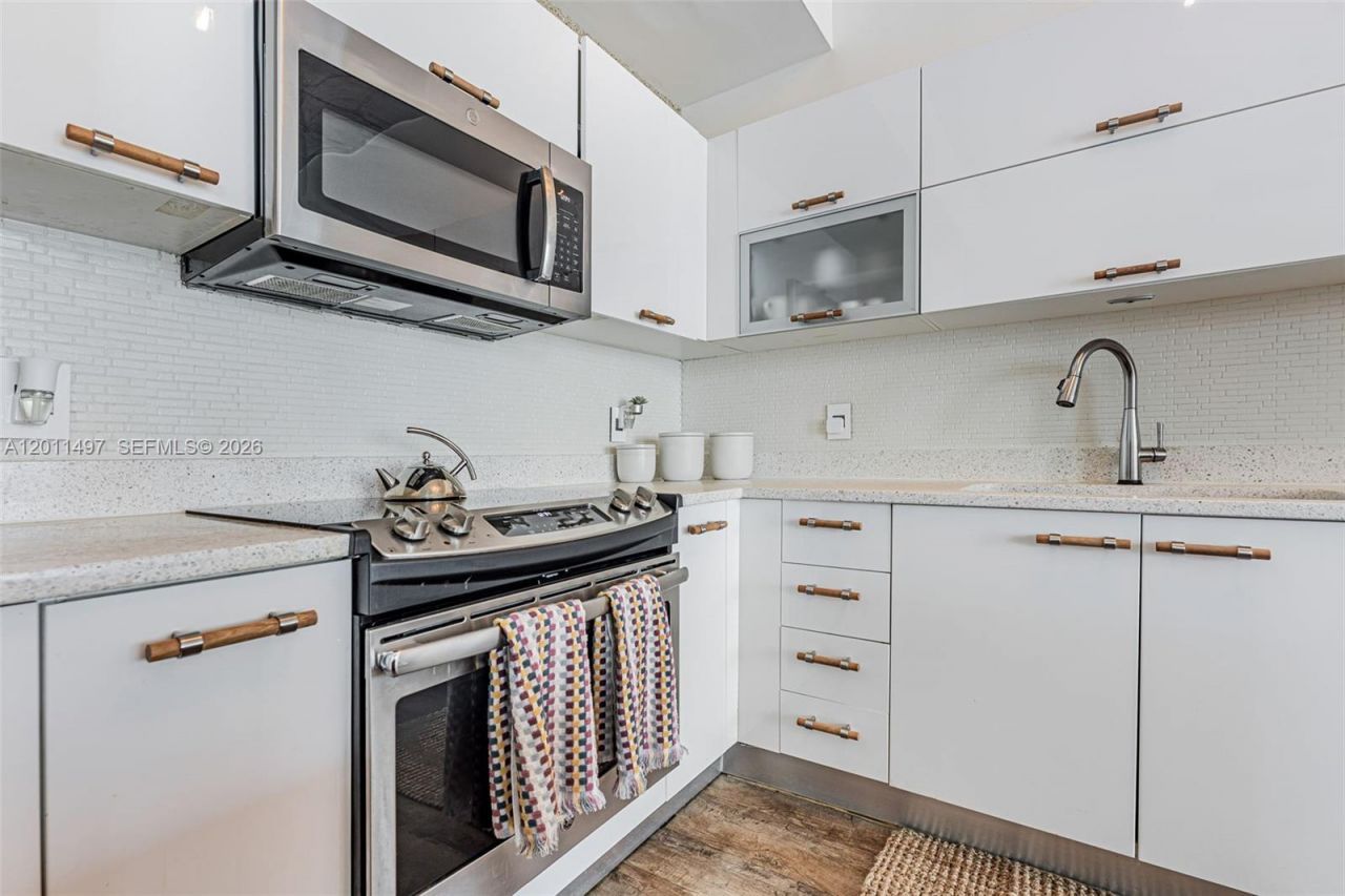 133 NE 2nd Ave , Unit 1208, Miami, FL 33132 Photo