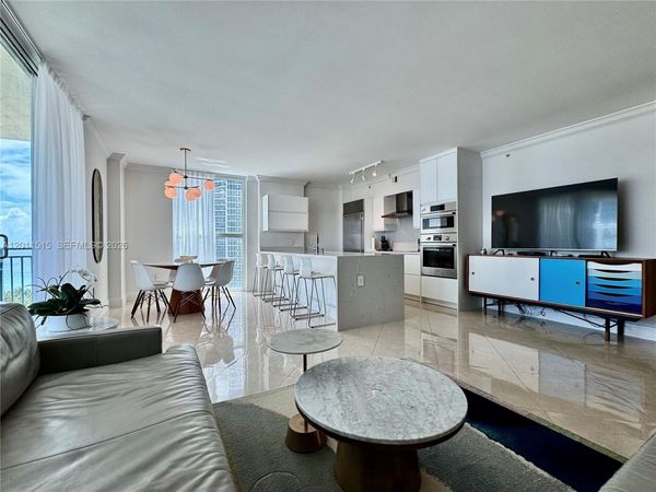 17555 Atlantic Blvd, Unit UPH7, Sunny Isles Beach, FL 33160