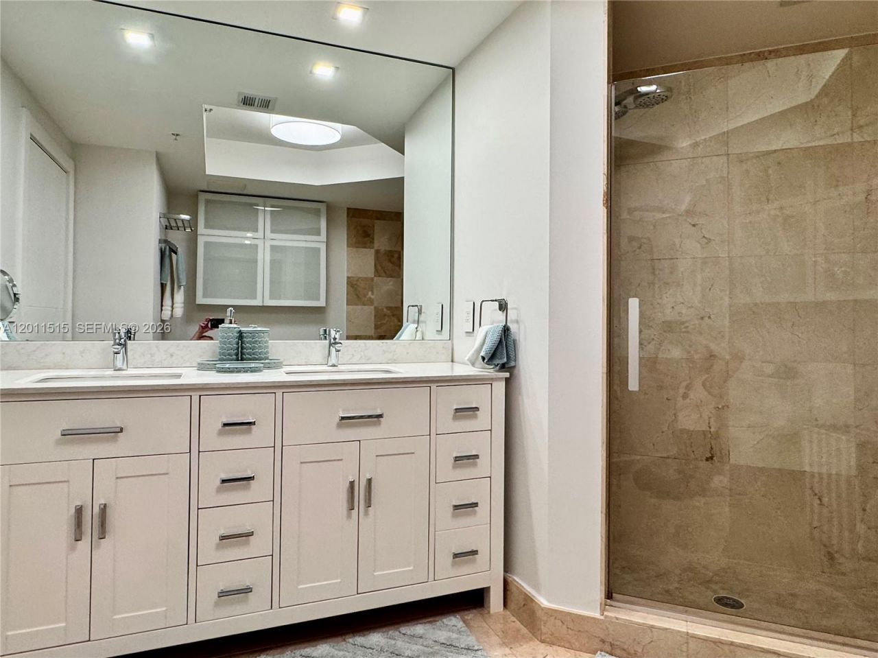 17555 Atlantic Blvd, Unit UPH7, Sunny Isles Beach, FL 33160 Photo