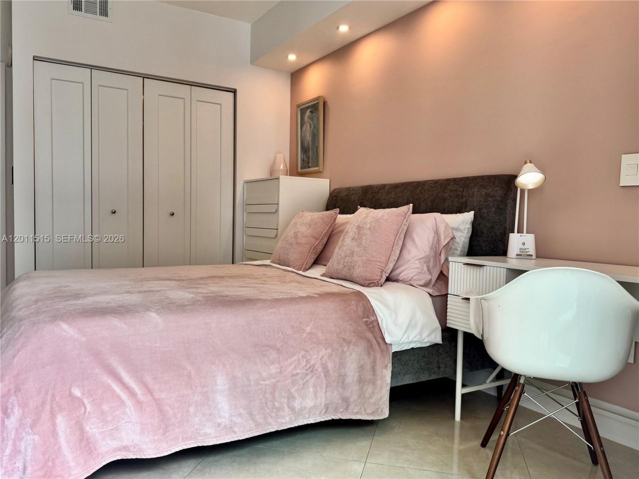 17555 Atlantic Blvd, Unit UPH7, Sunny Isles Beach, FL 33160 Photo