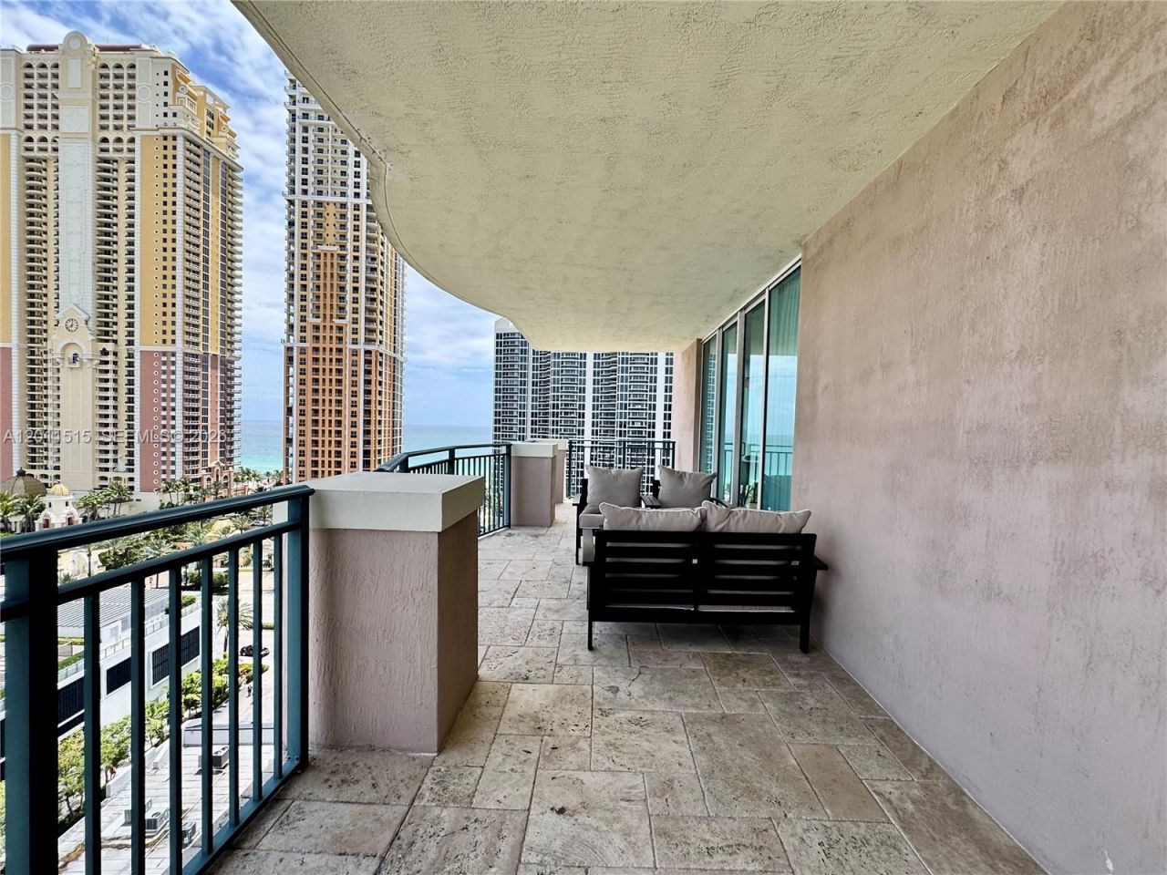 17555 Atlantic Blvd, Unit UPH7, Sunny Isles Beach, FL 33160 Photo
