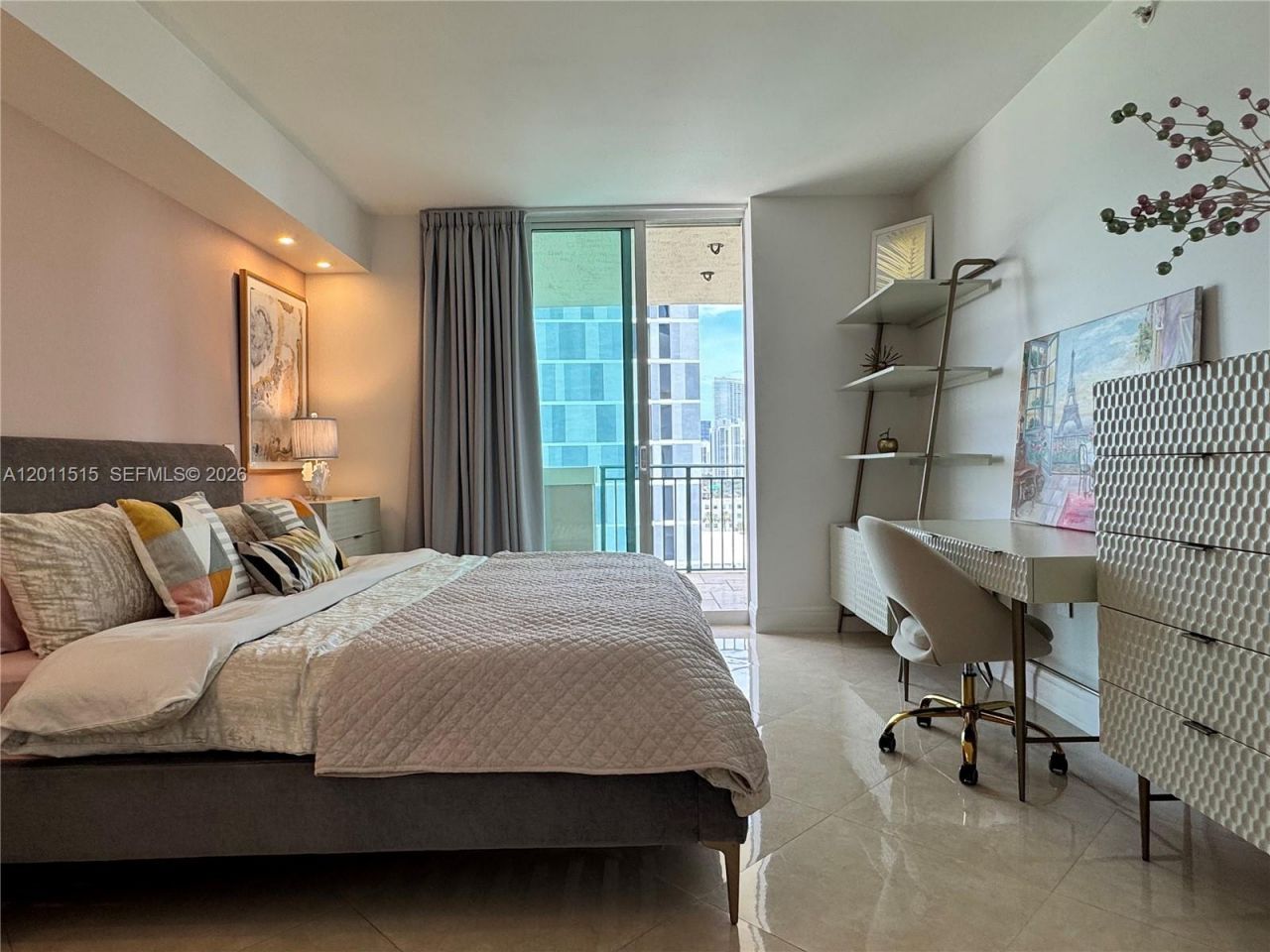 17555 Atlantic Blvd, Unit UPH7, Sunny Isles Beach, FL 33160 Photo