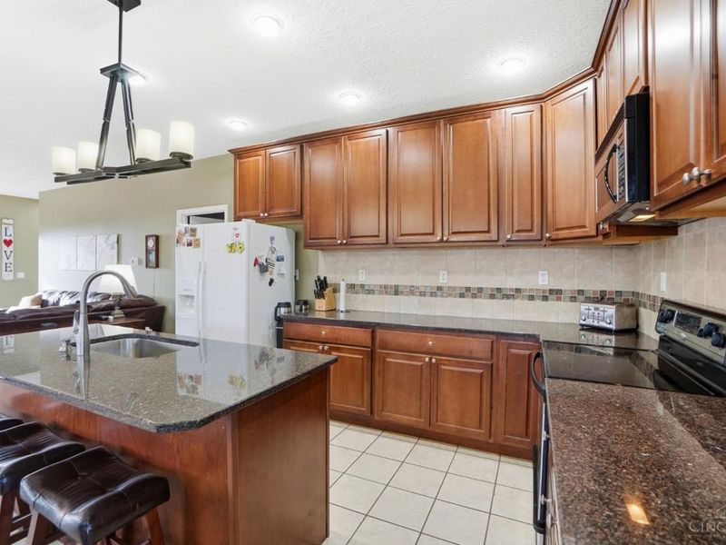 1065 Brunswick Drive, Perry Twp, OH 45118 Photo 9