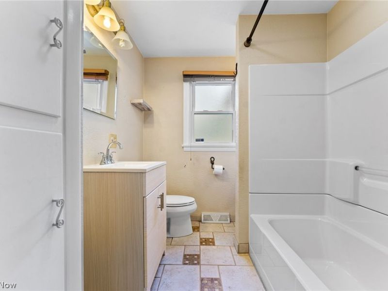6259 Appleridge Drive , Boardman, OH 44512 Photo 17