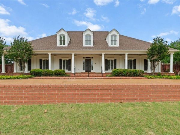 8778 POPLAR PIKE DR, Germantown, TN 38138