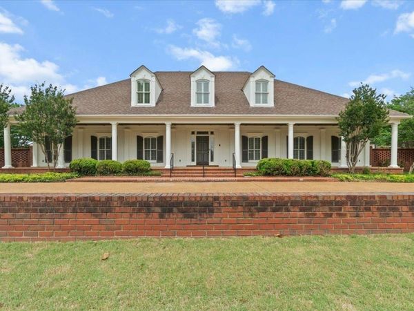 8778 POPLAR PIKE DR, Germantown, TN 38138