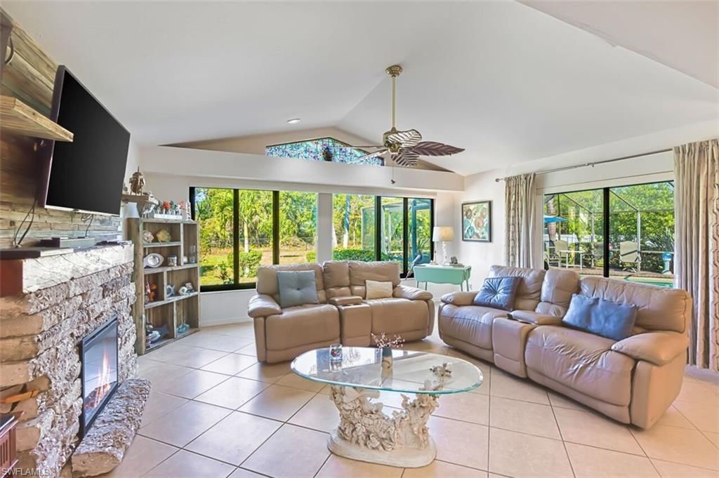 20612 Charing Cross Cir, Estero, FL 33928 Photo