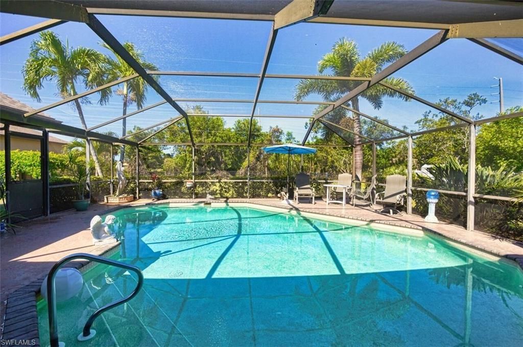 20612 Charing Cross Cir, Estero, FL 33928 Photo