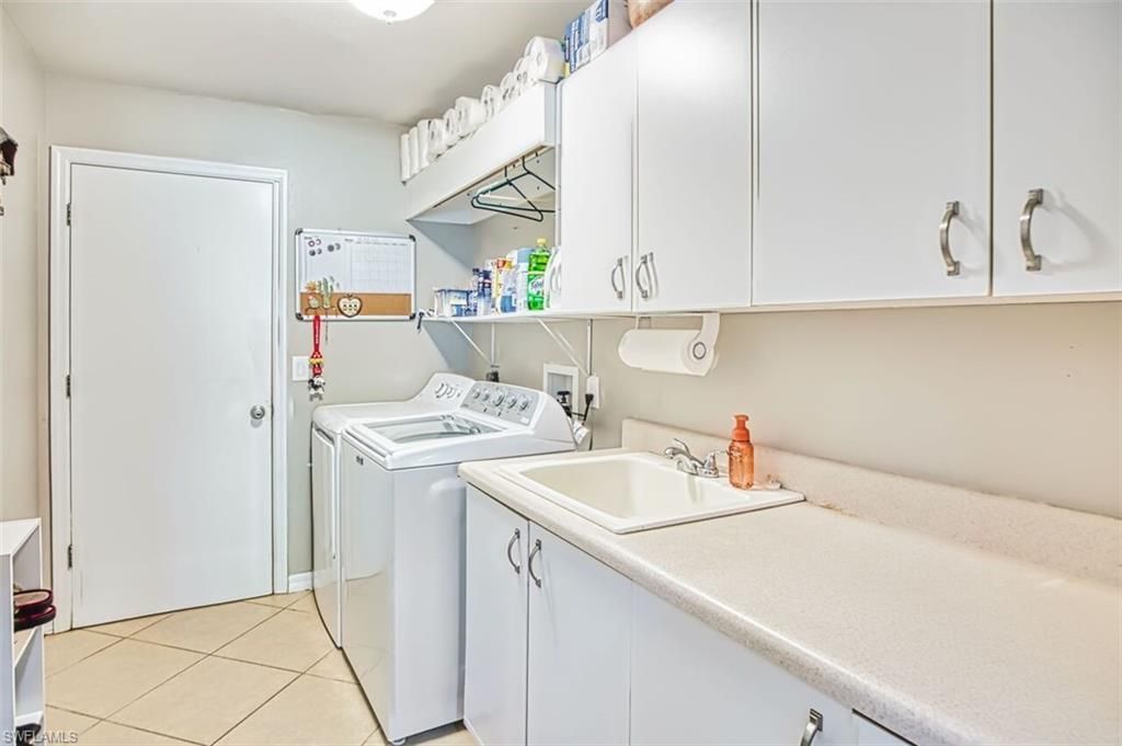 20612 Charing Cross Cir, Estero, FL 33928 Photo