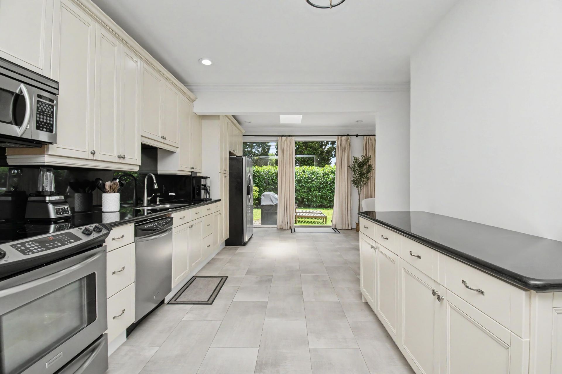 6744 Via Regina, Boca Raton, FL 33433 Photo