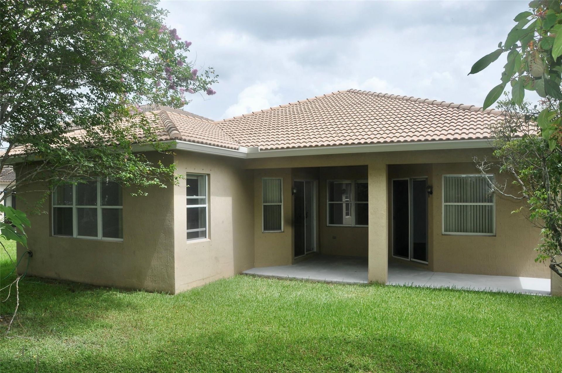 19496 S Whitewater Avenue, Weston, FL 33332 Photo