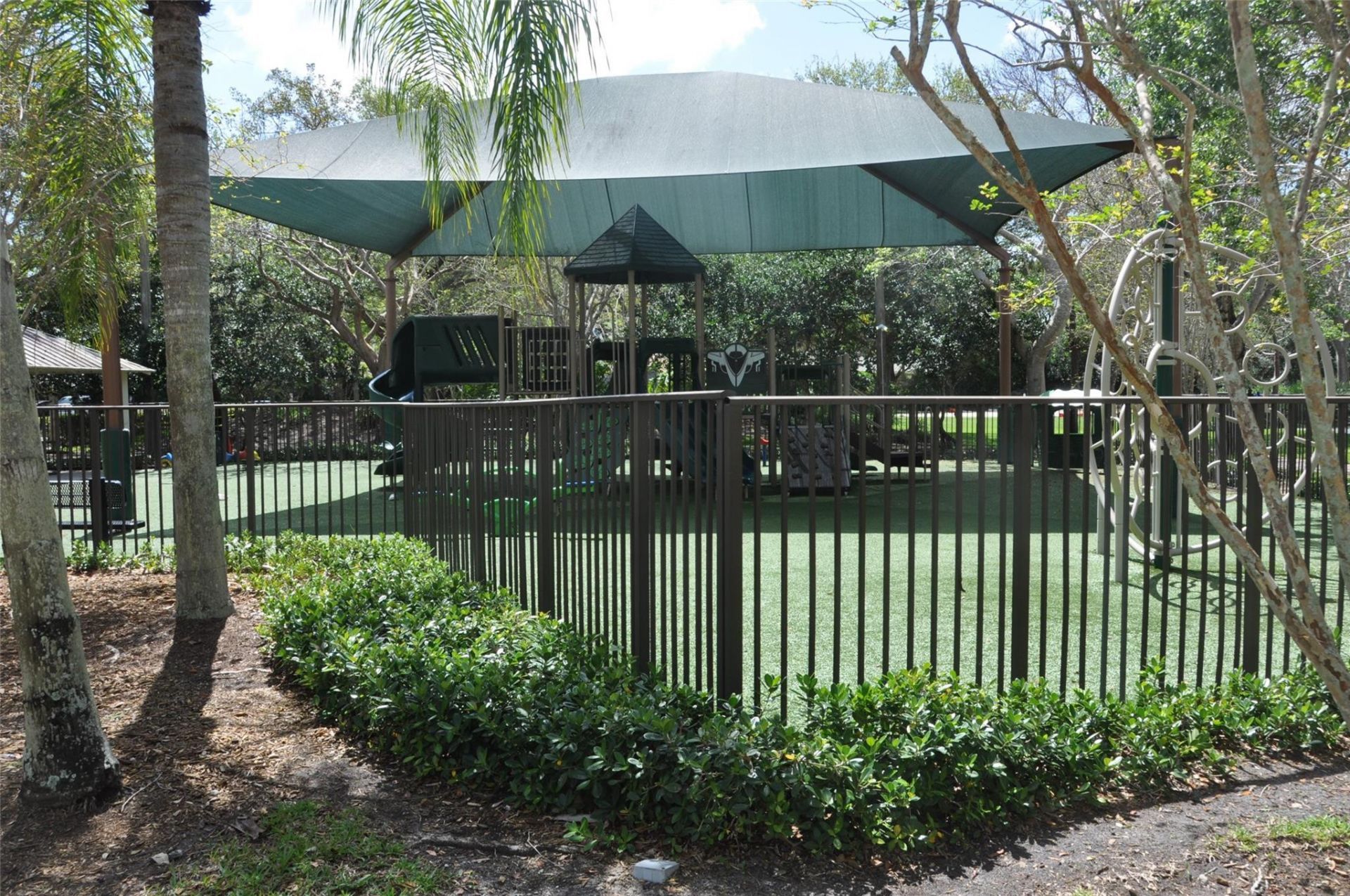 19496 S Whitewater Avenue, Weston, FL 33332 Photo