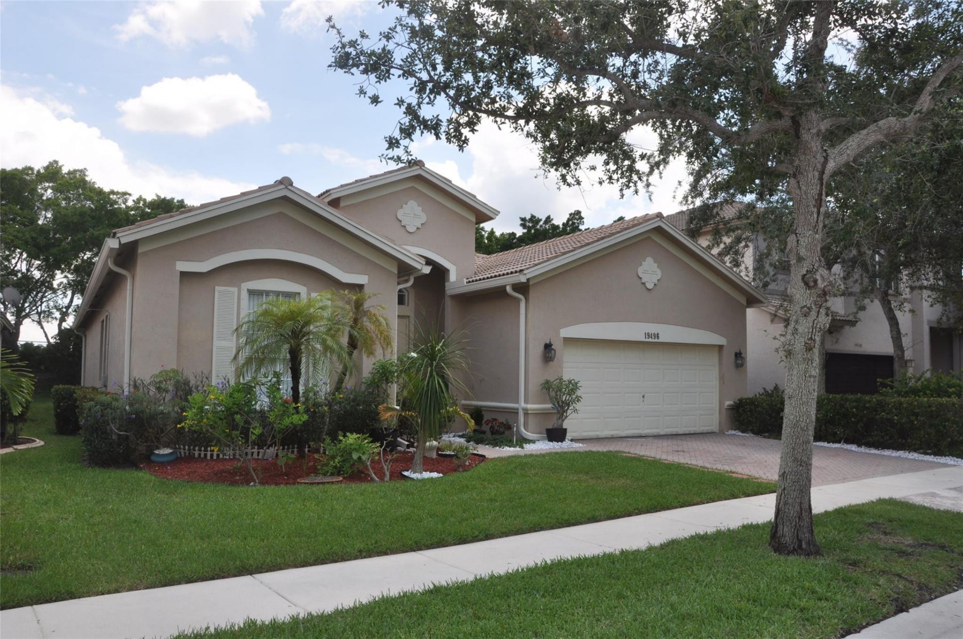 19496 S Whitewater Avenue, Weston, FL 33332 Photo