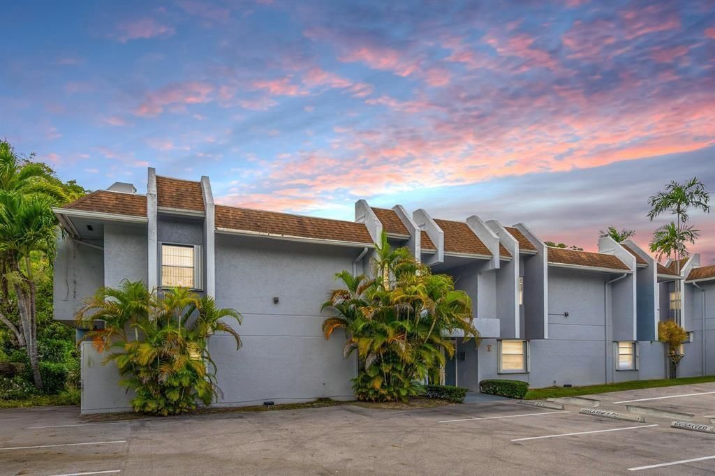 9227 SW 87th Avenue, Unit B1, Miami, FL 33176 Photo