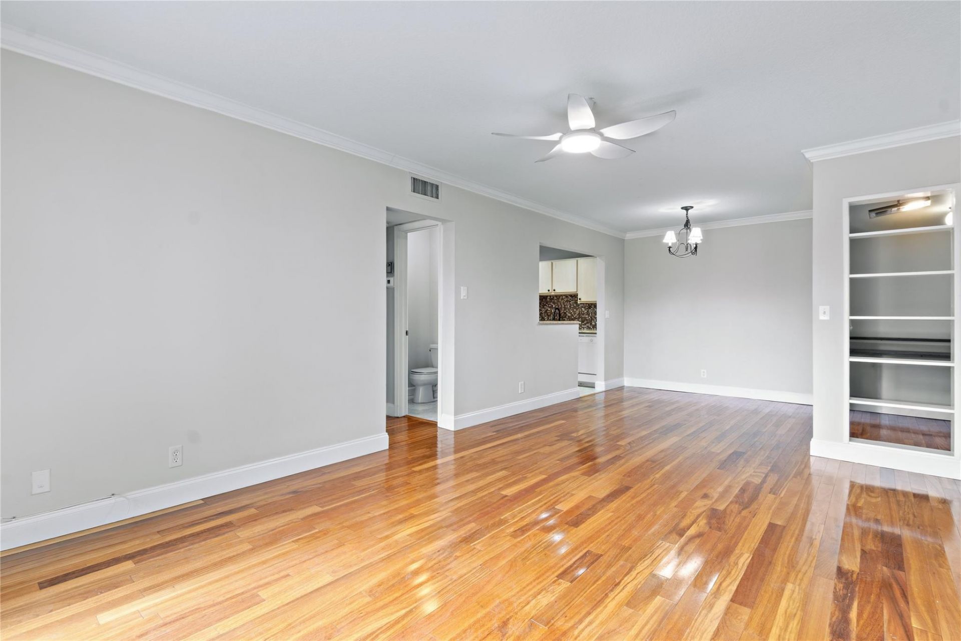 140 Cypress Club Drive, Unit 414, Pompano Beach, FL 33060 Photo
