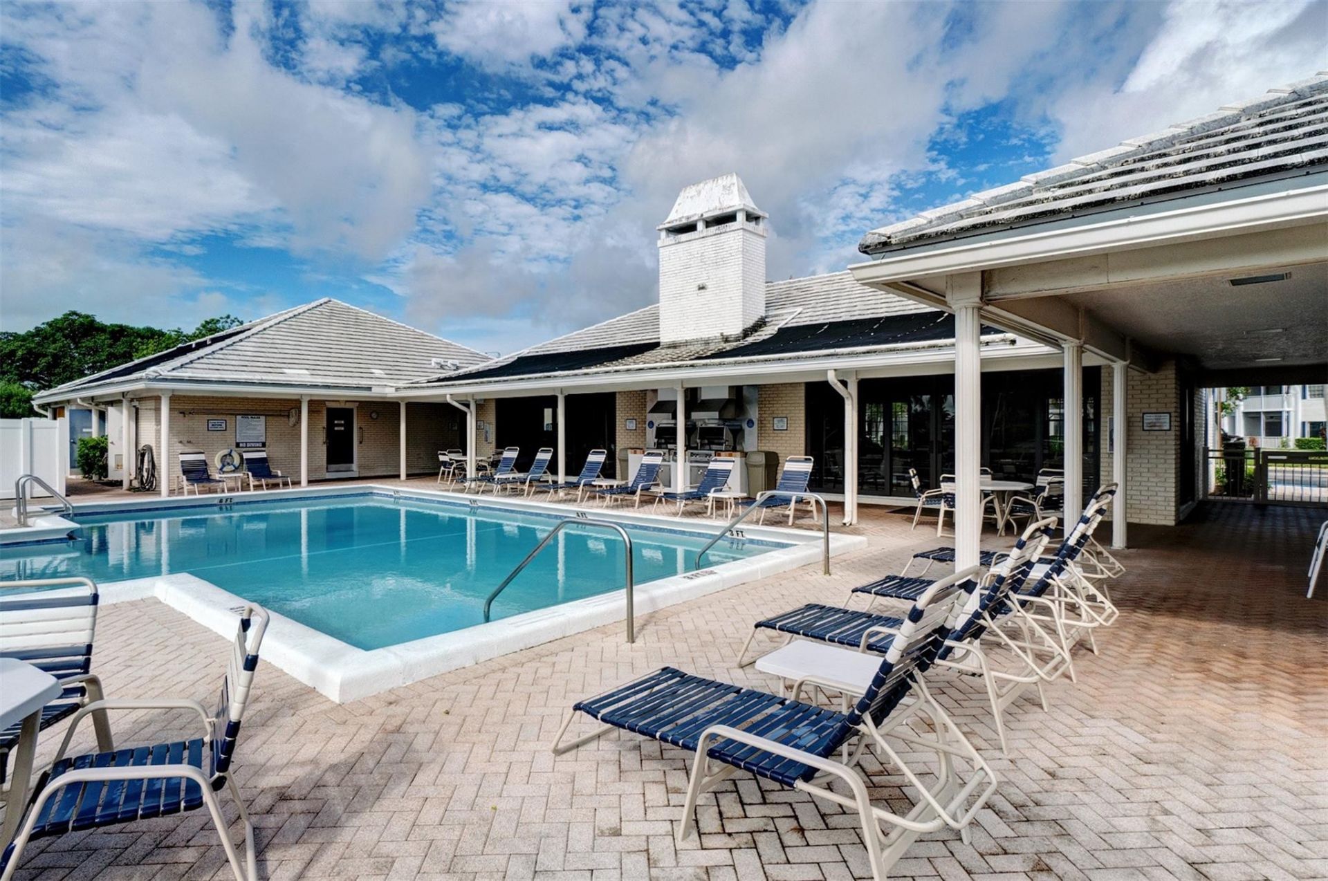 140 Cypress Club Drive, Unit 414, Pompano Beach, FL 33060 Photo