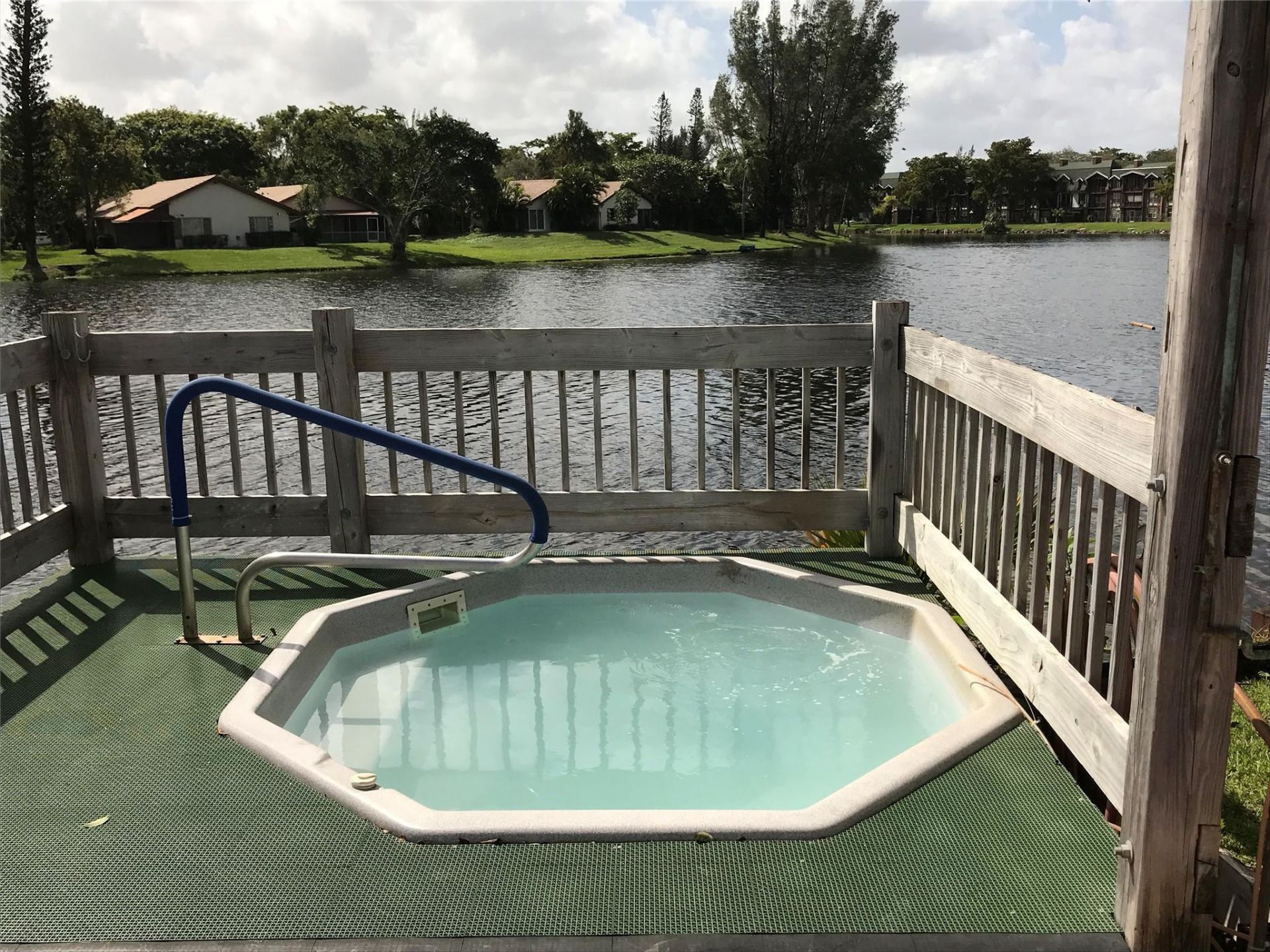 3740 Inverrary Drive, Unit 2d, Lauderhill, FL 33319 Photo