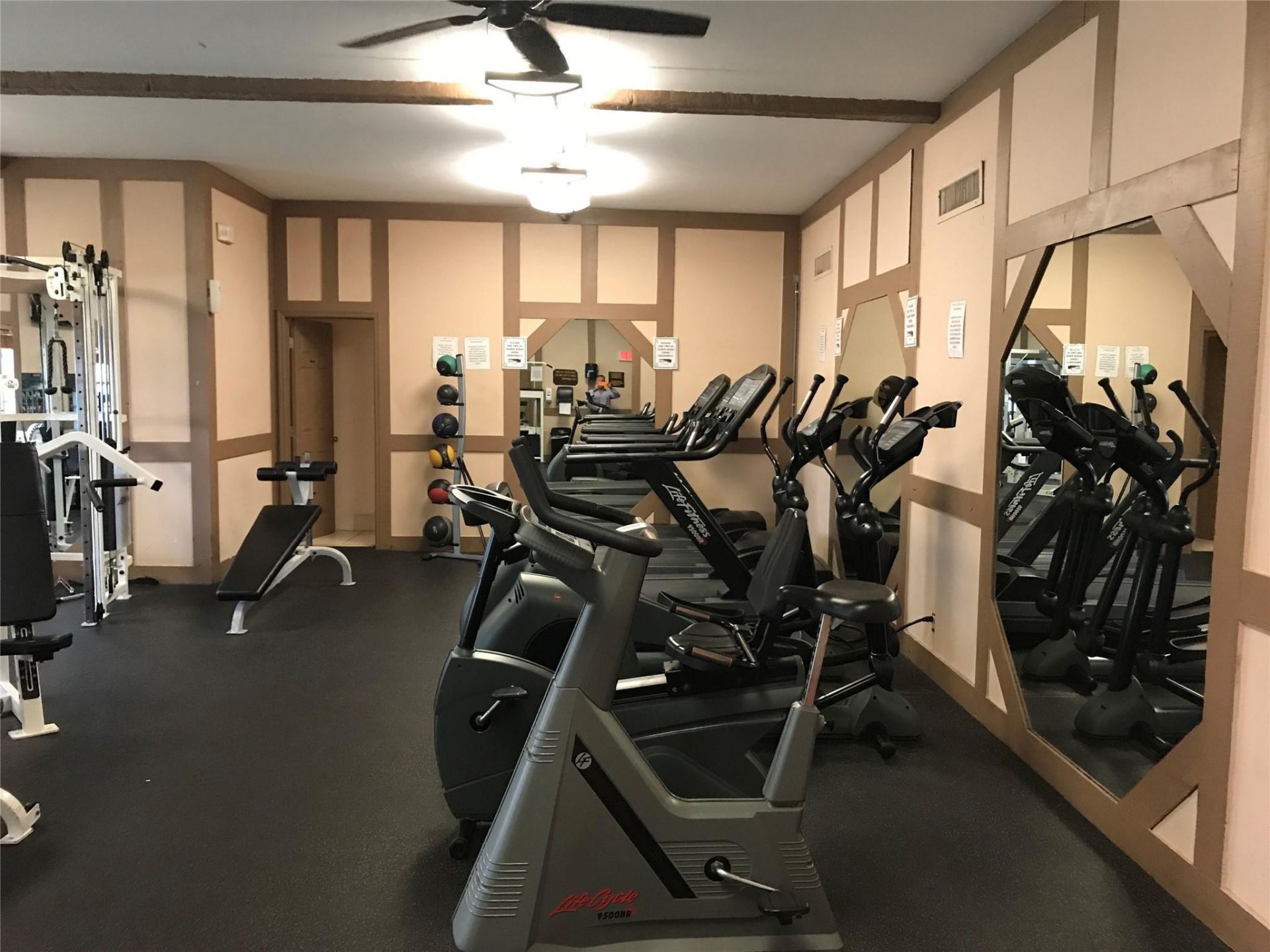3740 Inverrary Drive, Unit 2d, Lauderhill, FL 33319 Photo