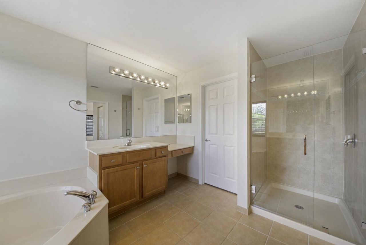 8895 Chestnut Ridge Way, Boynton Beach, FL 33473 Photo
