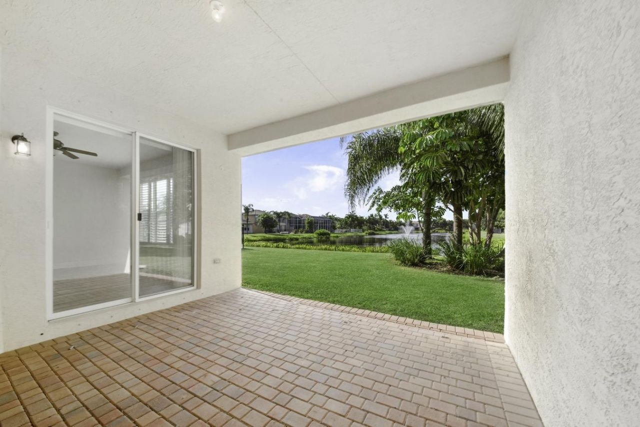 8895 Chestnut Ridge Way, Boynton Beach, FL 33473 Photo