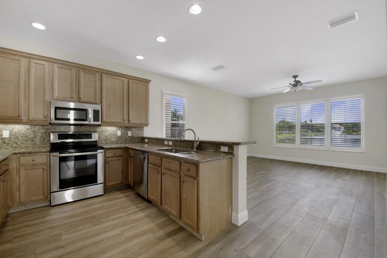 8895 Chestnut Ridge Way, Boynton Beach, FL 33473 Photo