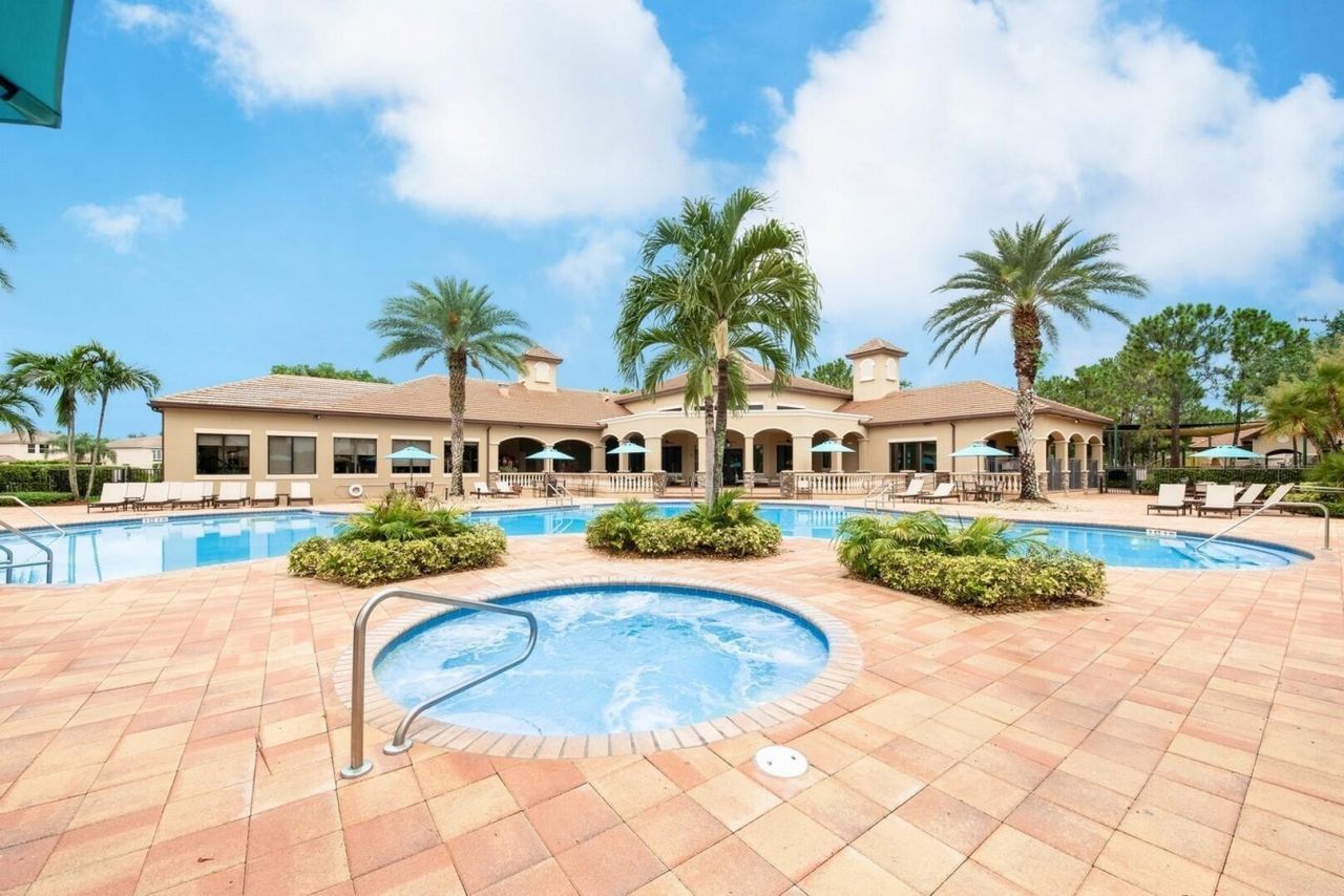 8895 Chestnut Ridge Way, Boynton Beach, FL 33473 Photo