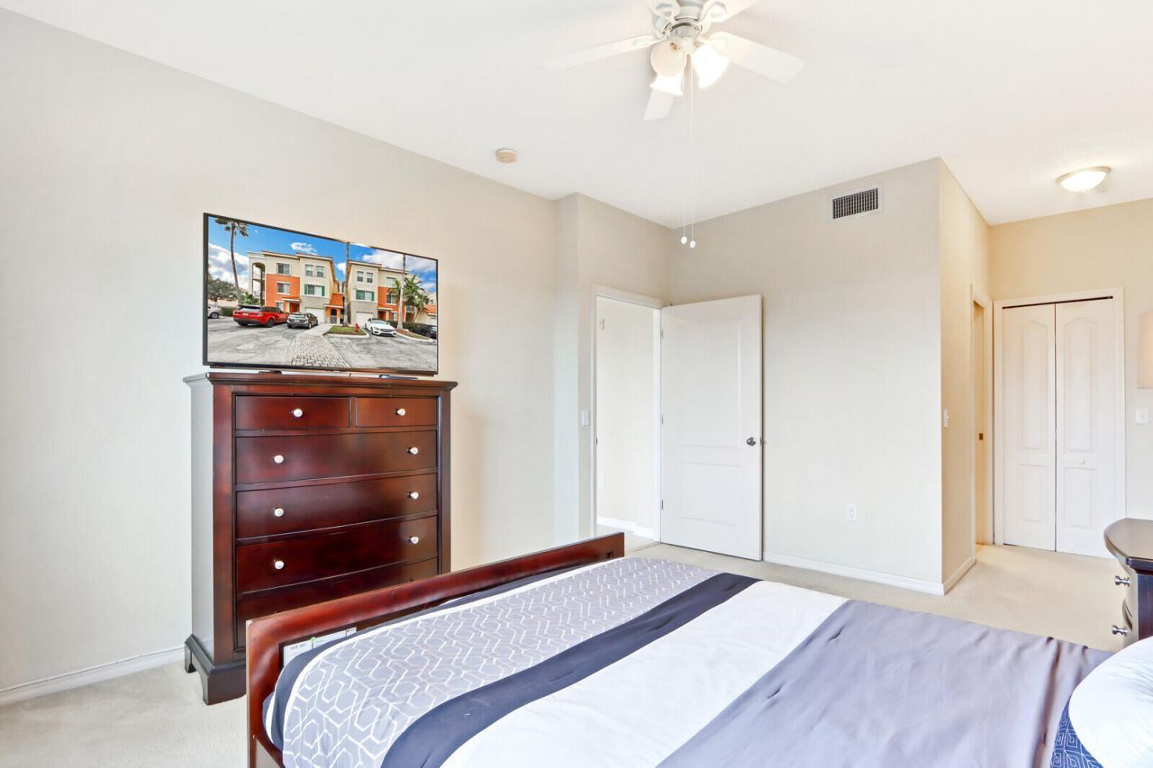 11021 Legacy Lane, Unit 303, Palm Beach Gardens, FL 33410 Photo