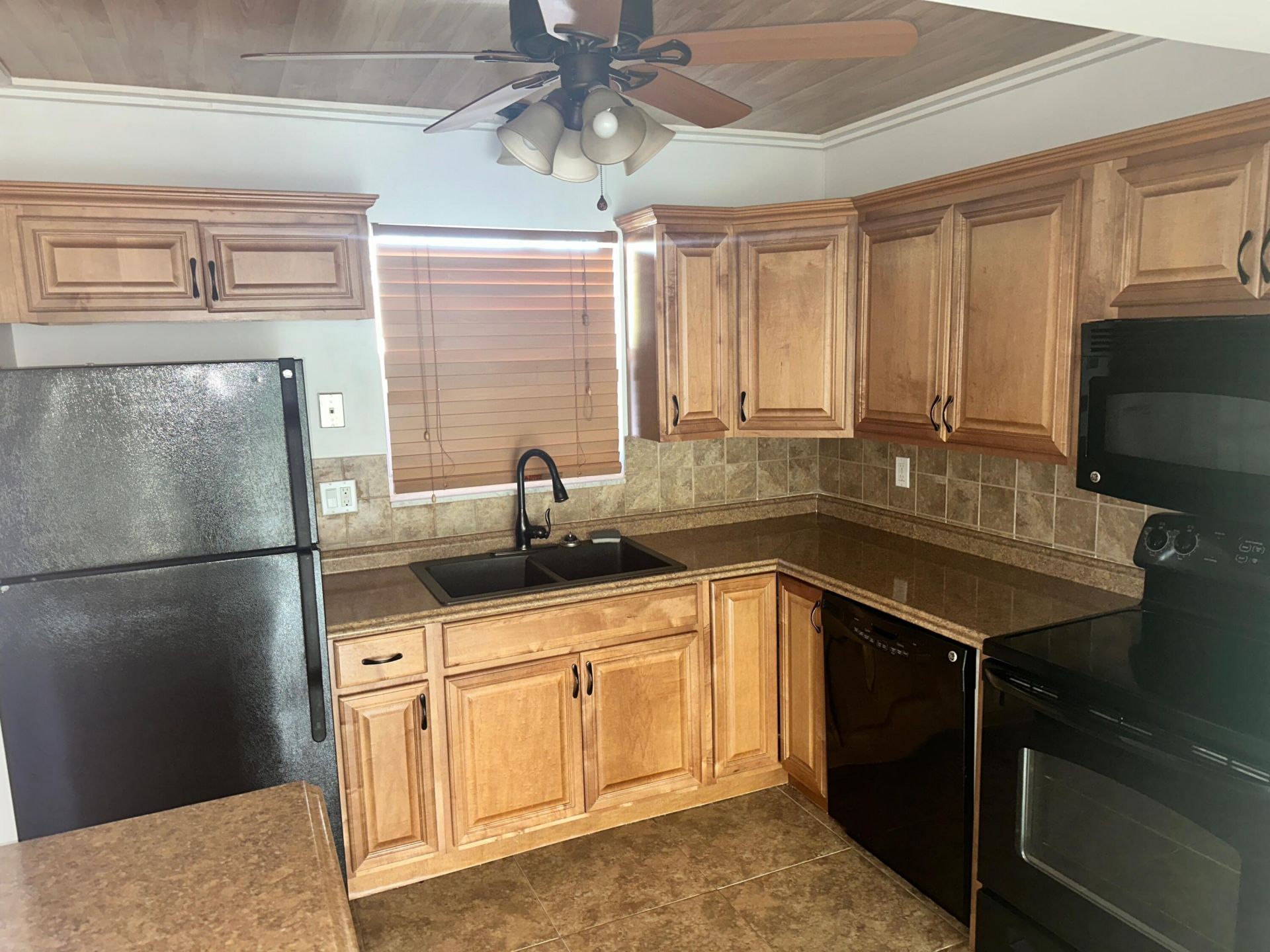 715 Lori Drive, Unit 201, Palm Springs, FL 33461 Photo